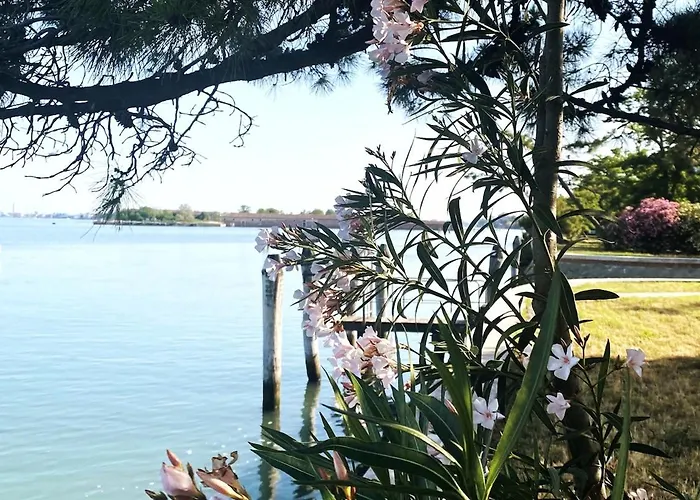 Lagoon View Terrace Lägenhet